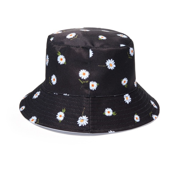 New Alice + Olivia X Fabfitfun reversible Bucket hat black/white daisy - Picture 7 of 15